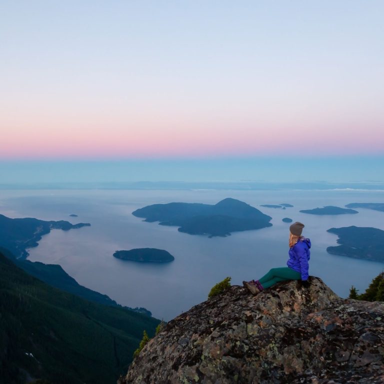 Hiking solo as a woman