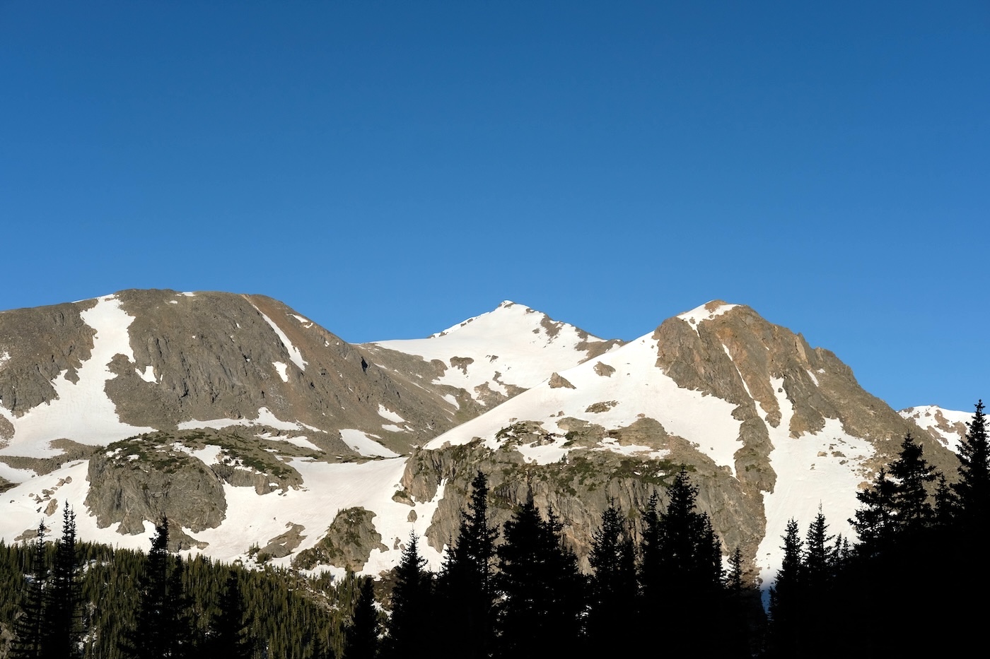 view of jasper peak from arapaho pass trail